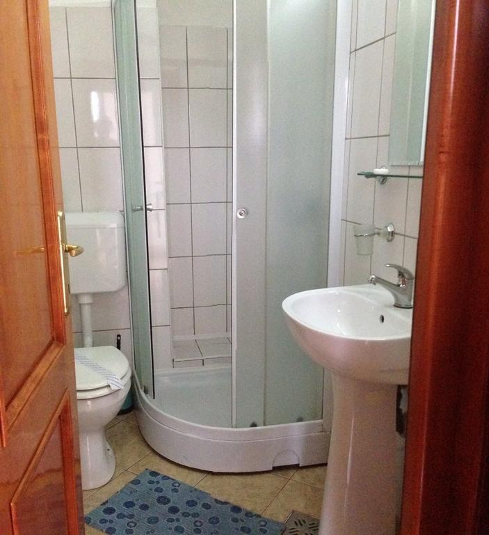 سيغيتو مارماتيي Motel Buti الغرفة الصورة