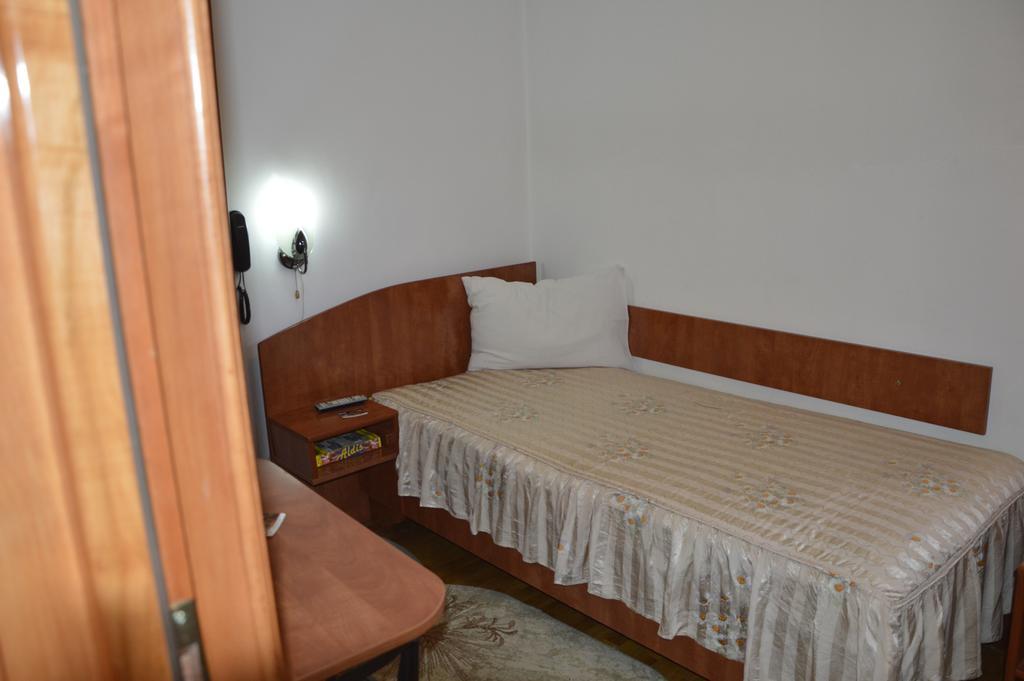 سيغيتو مارماتيي Motel Buti الغرفة الصورة